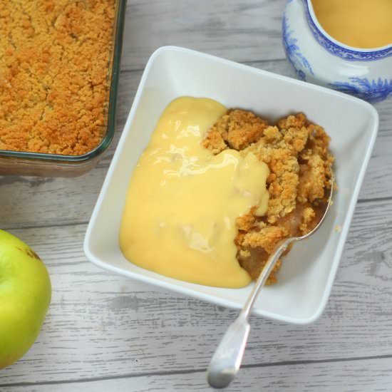 The Best Apple Crumble - Recipe photo by Apply to Face Blog