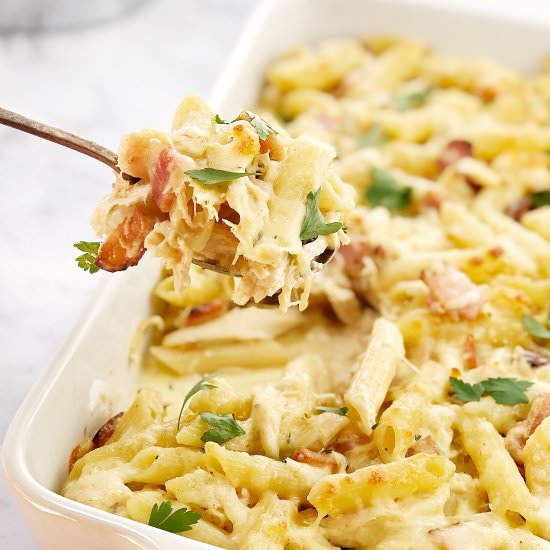 Easy Creamy Chicken Pasta Bake - Recipe photo by chef not required