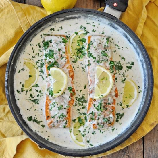 Creamy Lemon and Garlic Salmon - Recipe photo by Spain on a Fork