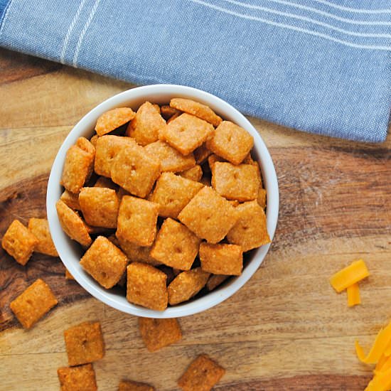 Homemade Cheese Crackers - Recipe photo by hungrymommanutrition
