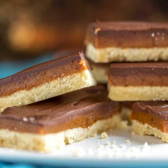 Millionaire Shortbread Bars - Recipe photo by keviniscooking