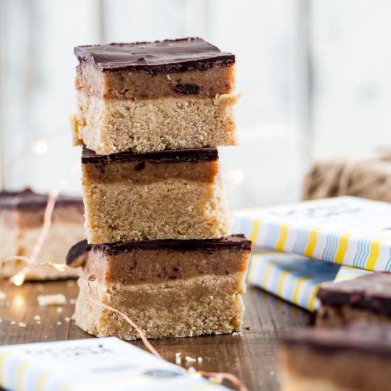 Vegan Millionaire Shortbread - Recipe photo by TheCookandHim
