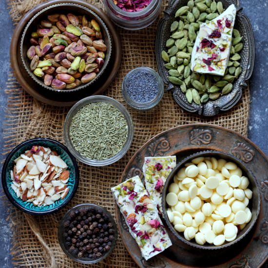 thandai chocolate bark - Recipe photo by easyfoodsmith