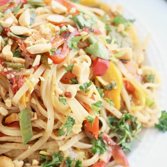 Easy Vegetarian Pad Thai - Recipe photo by Pinchmegood