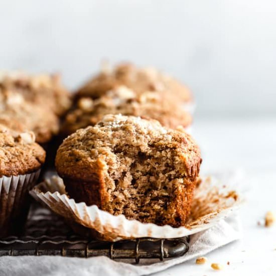 Healthy and easy banana nut muffins - Recipe photo by choosingchia