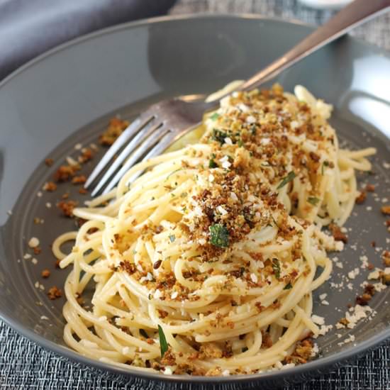Pasta Aglio E Olio - Recipe photo by Food Gal