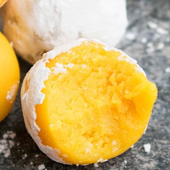 Lemon Cake Balls - Recipe photo by Cakewhiz