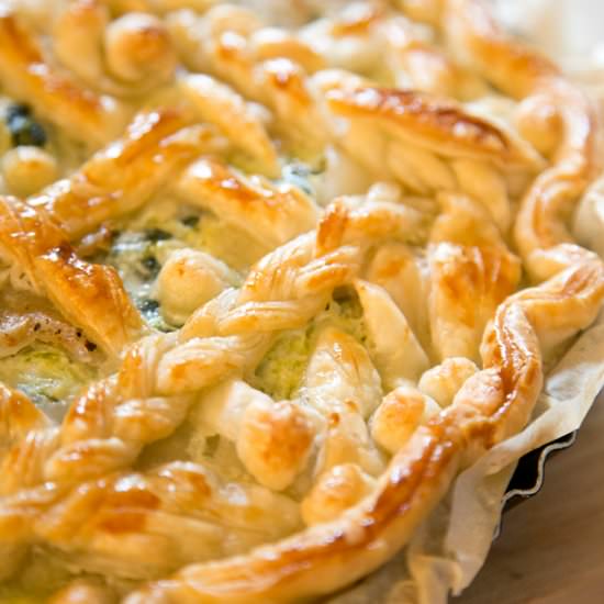 LEAFY GREENS PIE - Recipe photo by foodiesplace