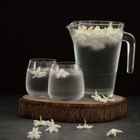 Traditional Thai Jasmine Infused Water - Recipe photo by cookingwithnart