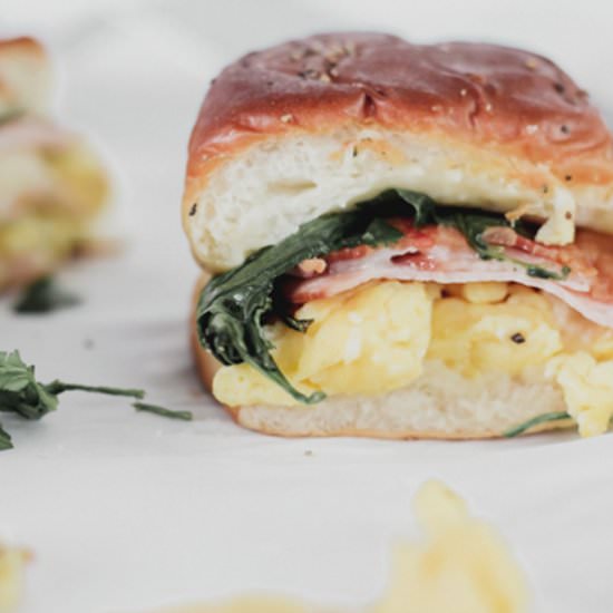 Breakfast Sandwich Casserole - Recipe photo by Lolosdesserts
