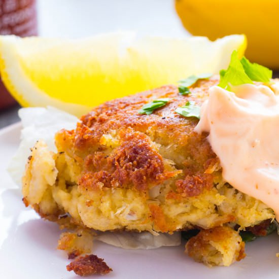 Maryland Lump Crab Cakes - Recipe photo by No Plate Like Home