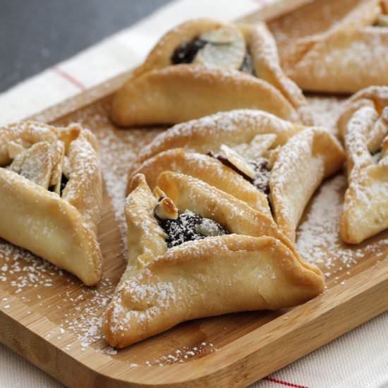 Gluten Free Hamantaschen Cookies - Recipe photo by lilcookieblog