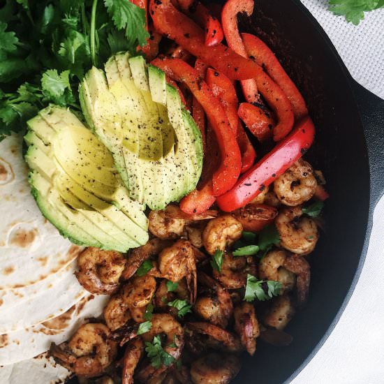 Blackened Shrimp Fajitas - Recipe photo by Mamaofmontreal