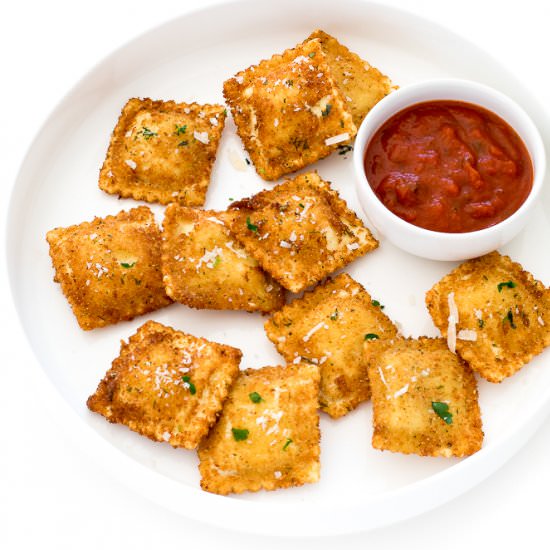 Toasted Ravioli - Recipe photo by ChefSavvy