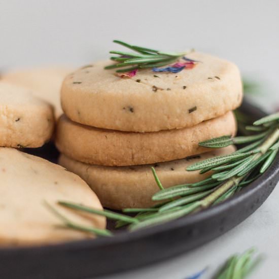 Rosemary Almond Shortbread Cookies - Recipe photo by cinnamonandtoast