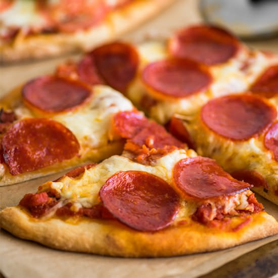 Easy Naan Pizza - Recipe photo by BakingMischief
