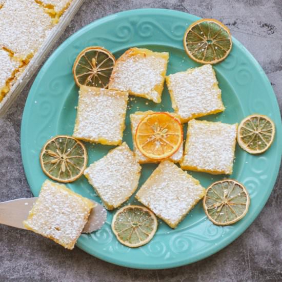 Easy Lemon Bars - Recipe photo by HIldaskitchenblog