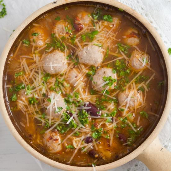 Pasta e Fagioli Soup with Sausage - Recipe photo by adinutza