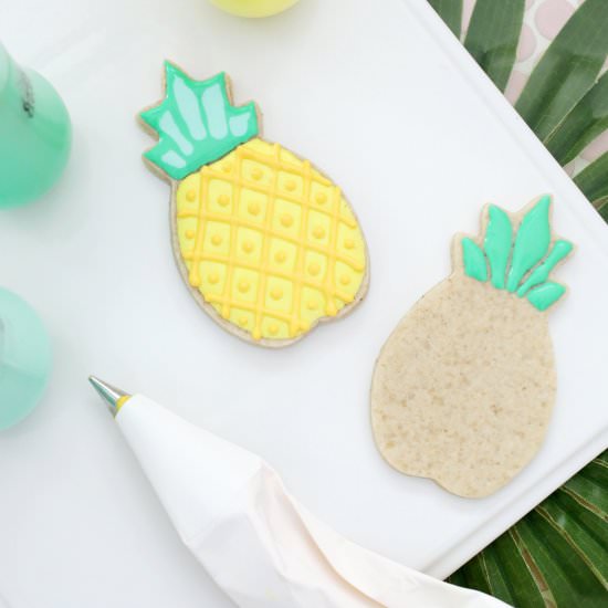 Vegan Royal Icing - Recipe photo by abeautifulmessblog