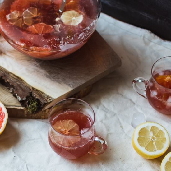 Kombucha cocktail with citruses - Recipe photo by curryandlove