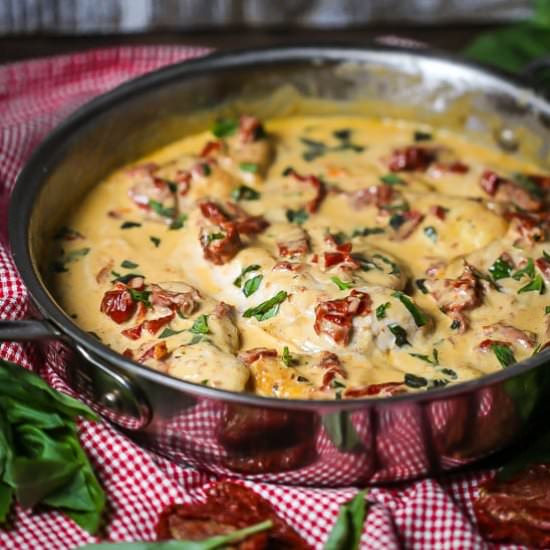 Chicken w/ Creamy Sun-Dried Tomato - Recipe photo by whatshouldimakefor