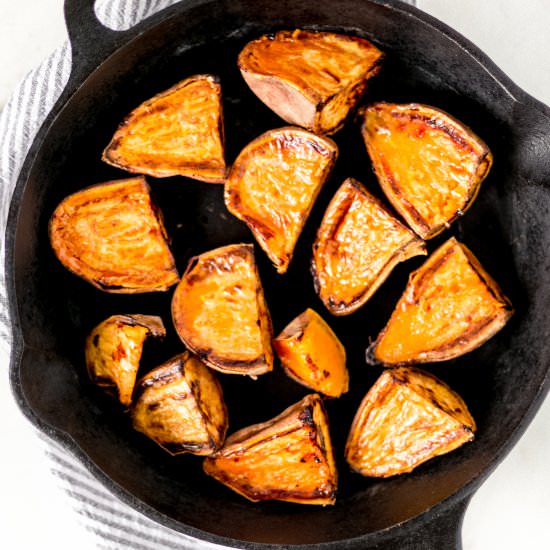 Simple Roasted Sweet Potatoes - Recipe photo by Simplylakita