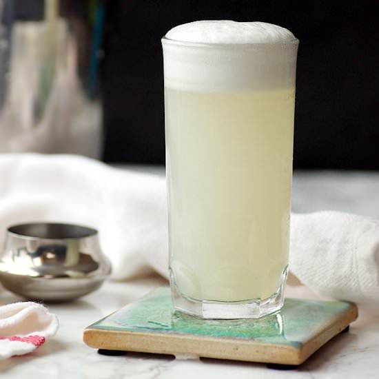 Gin Fizz - Recipe photo by DomesticDreamboat