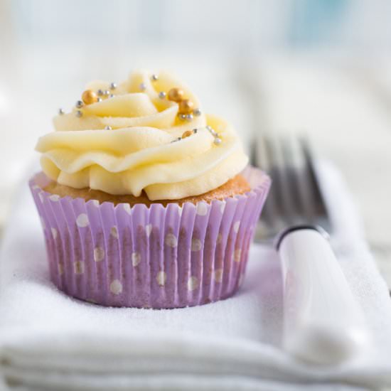 Easy Vegan Vanilla Cupcakes - Recipe photo by TheCookandHim