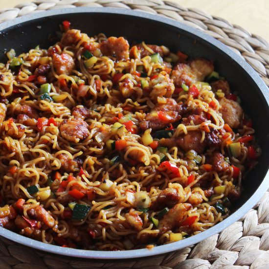 Chicken noddle stir fry - Recipe photo by hornoMX