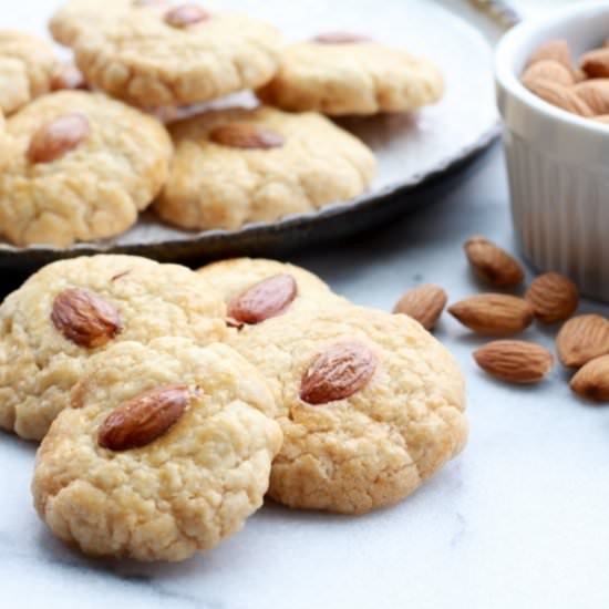 Chinese Almond Cookies - Recipe photo by asiancaucasian