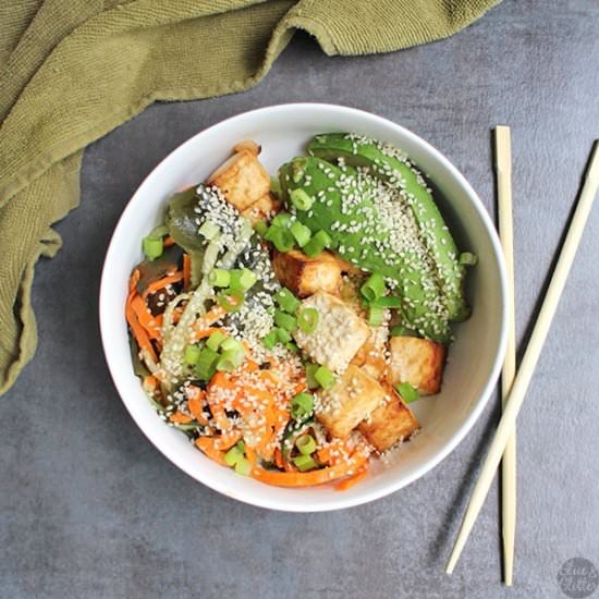Seaweed Salad Recipe with Veggies - Recipe photo by glueandglitter