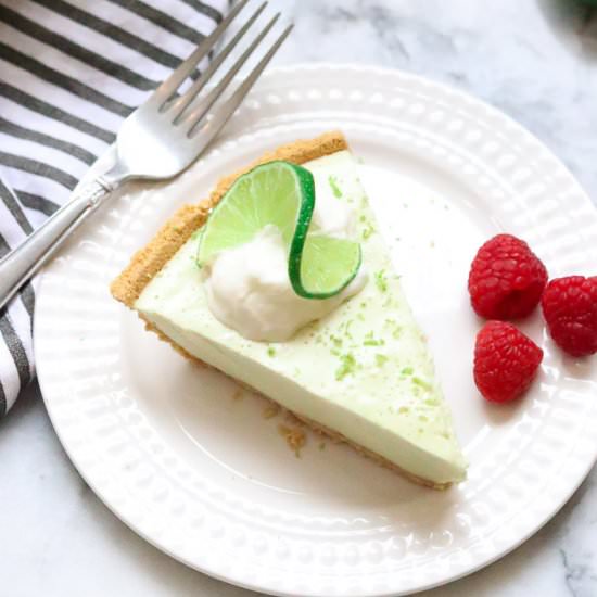 Easy Vegan Key Lime Pie - Recipe photo by veganblueberry