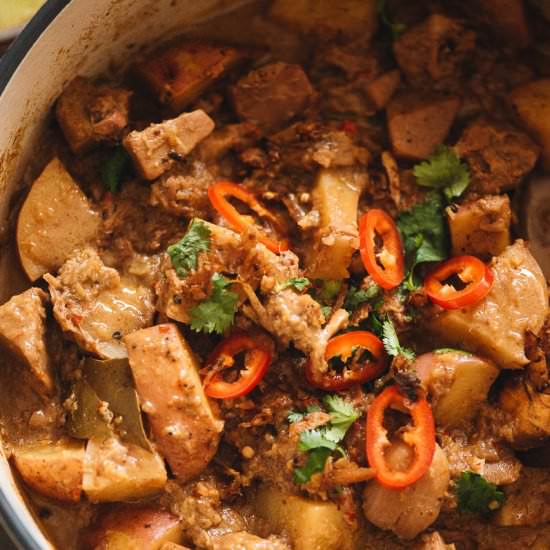 Vegan Massaman Curry - Recipe photo by gastroplant