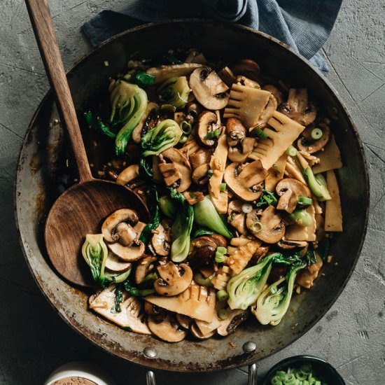 Chinese Mushroom Stir-Fry - Recipe photo by gastroplant