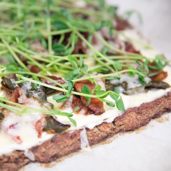 Jalapeno Popper Pizza - Recipe photo by The Primal Desire