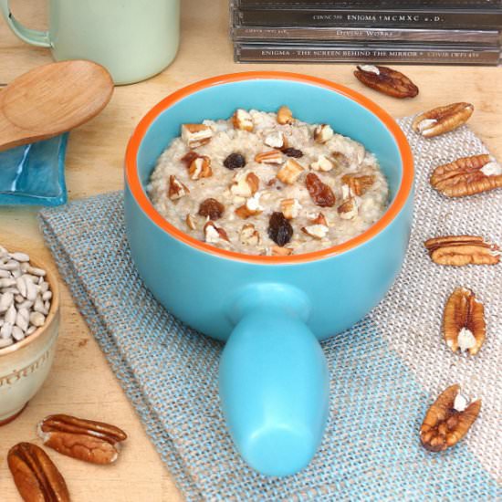 Nutty Oats, Raisin & Seed Gruel - Recipe photo by 5Flavours