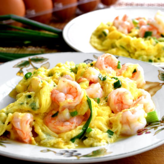 Shrimp with eggs scramble - Recipe photo by Taste of Asian Food