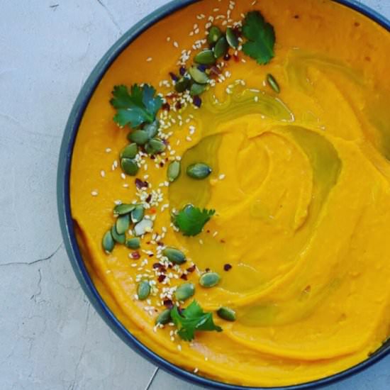Smoked pumpkin hummus - Recipe photo by AnotherFoodBlogger