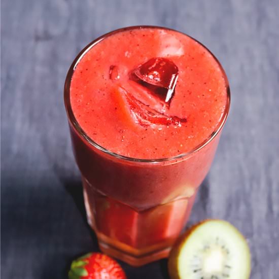 Strawberry Kiwi Juice - Recipe photo by MasalaHerb