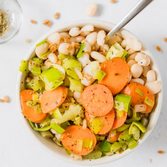 White Bean & Farro Bowl - Recipe photo by Nourish Nutrition Co