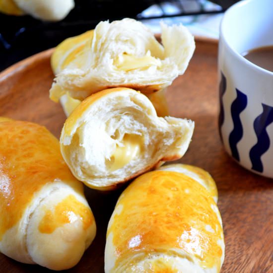 FILIPINO CHEESE BREAD ROLLS - Recipe photo by thenotsocreativecook