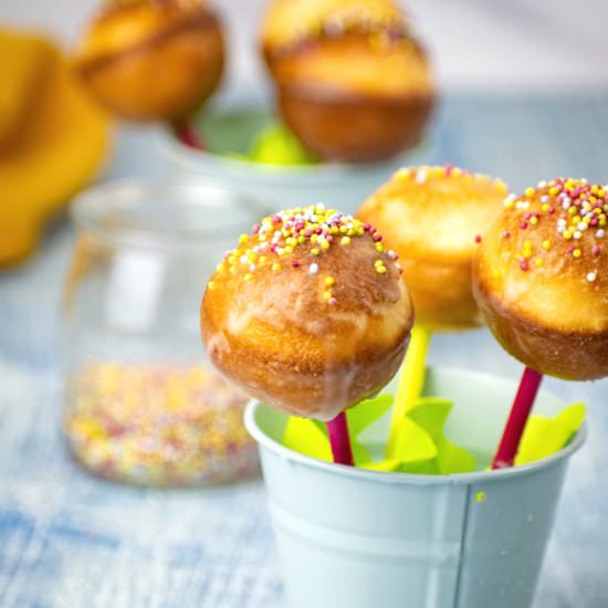 How to Make Cake Pops With Cake Mix - Recipe photo by inthekitchnet