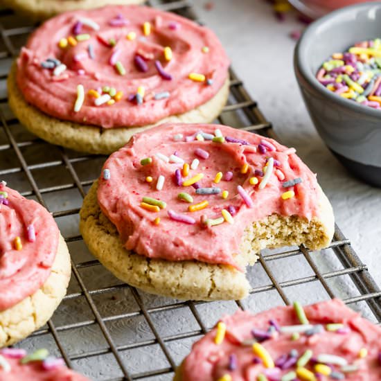 Lofthouse Sugar Cookies - Recipe photo by snixykitchen