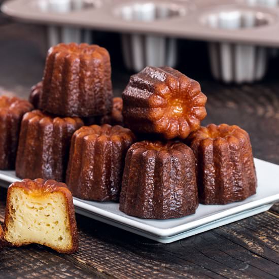 Canelés (Cannelés) de Bordeaux - Recipe photo by Home Cooking Adventure