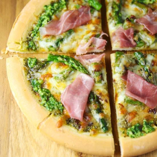 Lemon Pesto Asparagus Pizza - Recipe photo by Tastefulventure