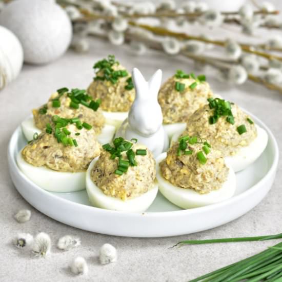 Mushroom Deviled Eggs - Recipe photo by everyday-delicious.com