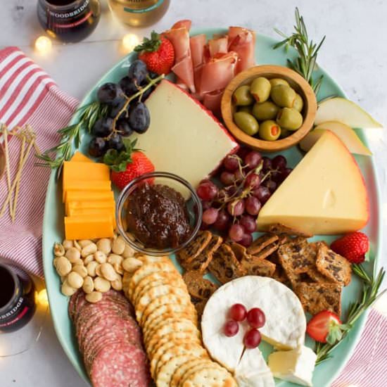 How to Make a Cheese Platter? - Recipe photo by Seasonal Cravings