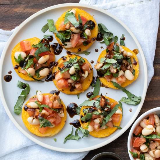 Easy Vegan Bruschetta - Recipe photo by veggiesdontbite