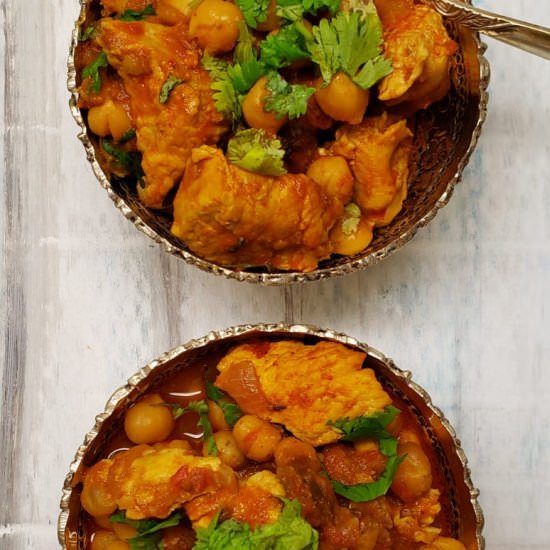 Instant Pot Chicken/Chickpea Curry - Recipe photo by fastcurries