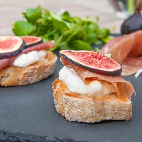 Ricotta, Prosciutto & Fig Crostini - Recipe photo by The Yum Yum Club
